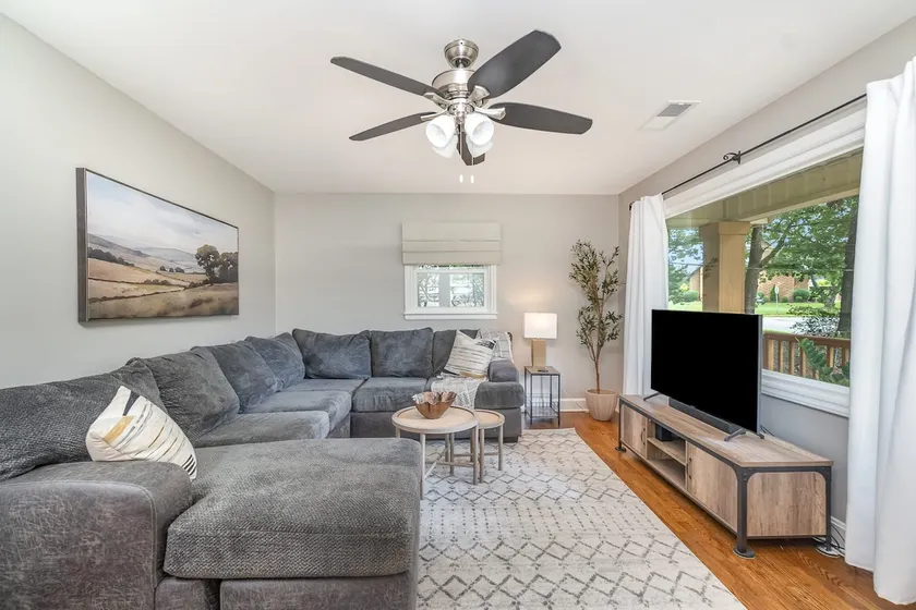 Tranquil Retreat: Game Room, Deck, & Pet-Friendly - Image 1