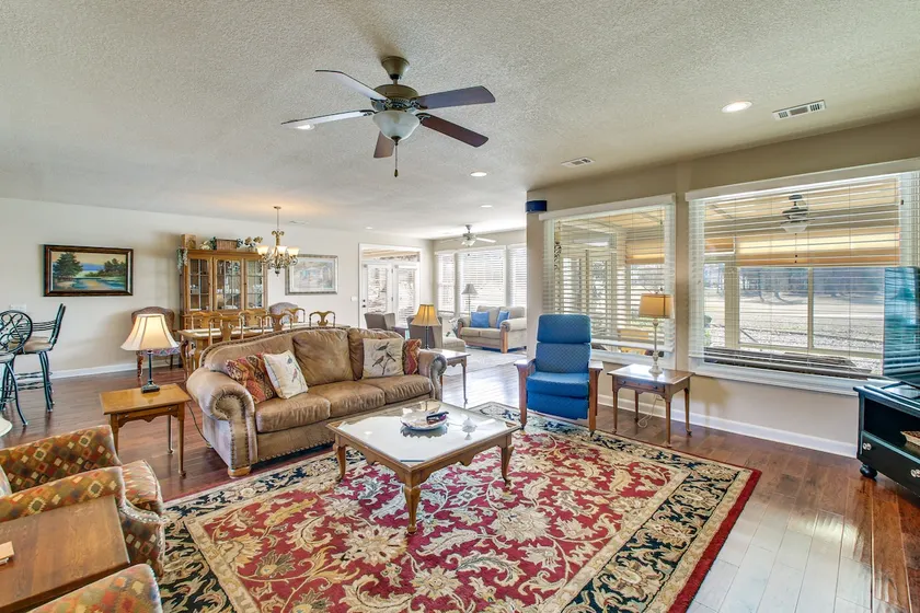 Pet Friendly Hot Springs Village Townhome with Patio - Image 1
