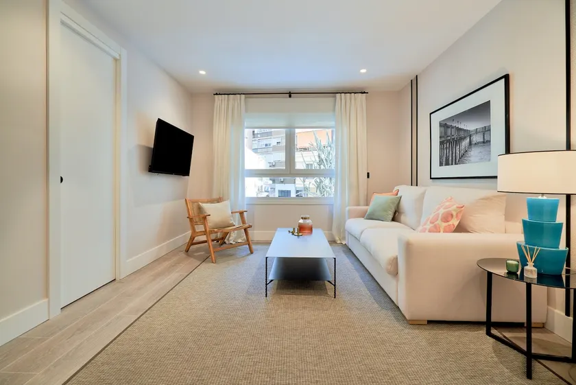 iloftmalaga Muelle Uno, Apartment with double bed. - Image 1