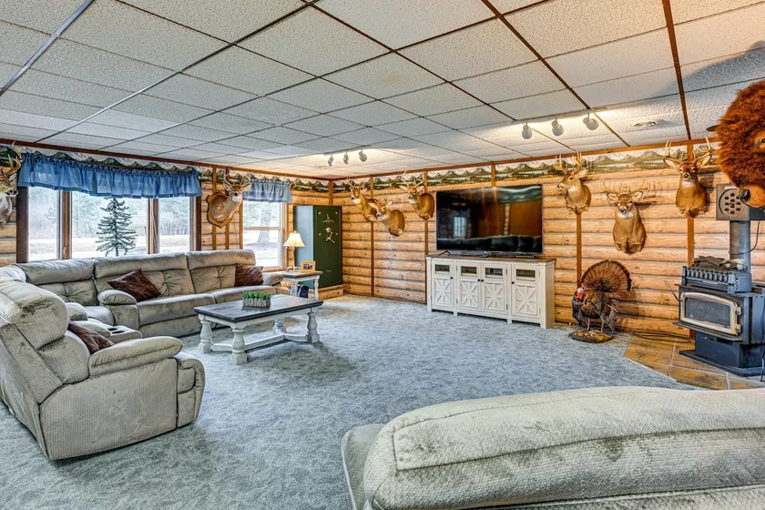 Cozy Cass City Retreat w/ Spacious Deck! - Image 1