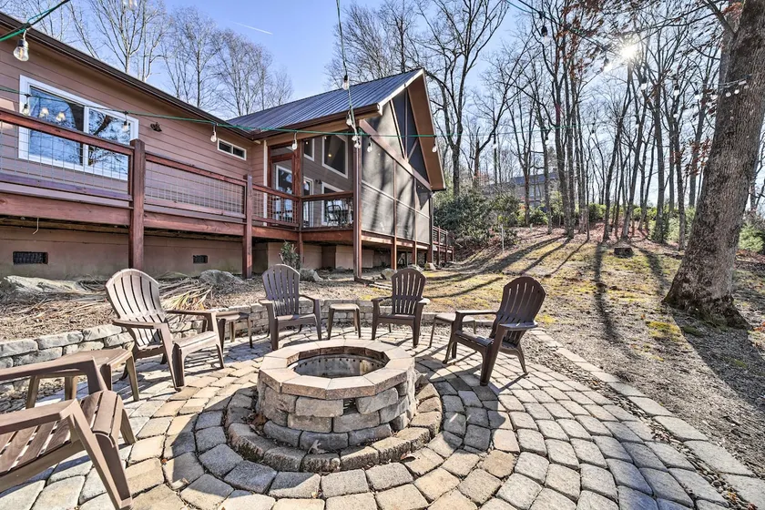 Beautiful Lake Views! ‘Glenville Serenity Lodge' - Image 1