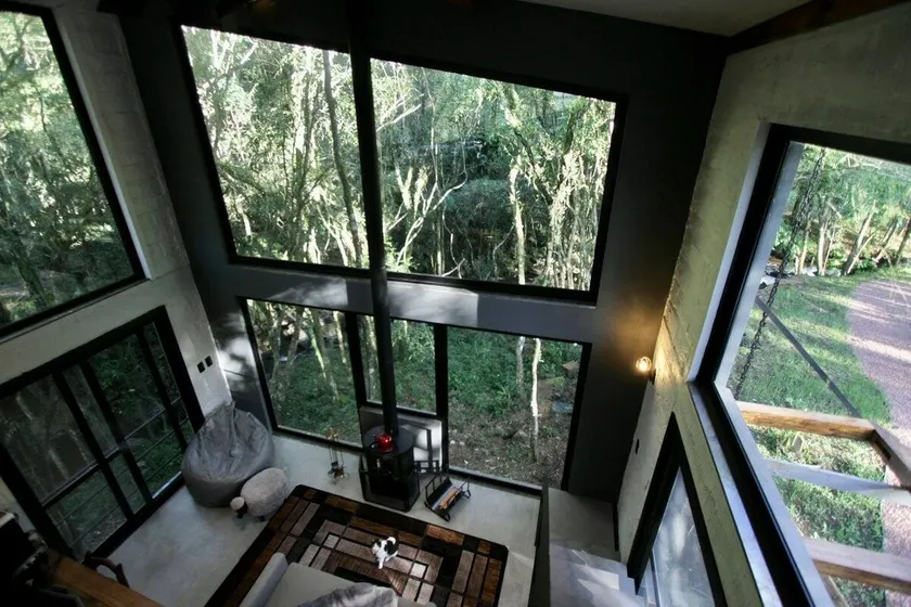 Total immersion: glass, forest and crystal clear waters - Image 1