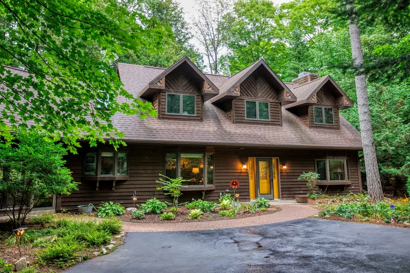 Private Wooded Lot, Spacious home- Near Egg Harbor - Image 1
