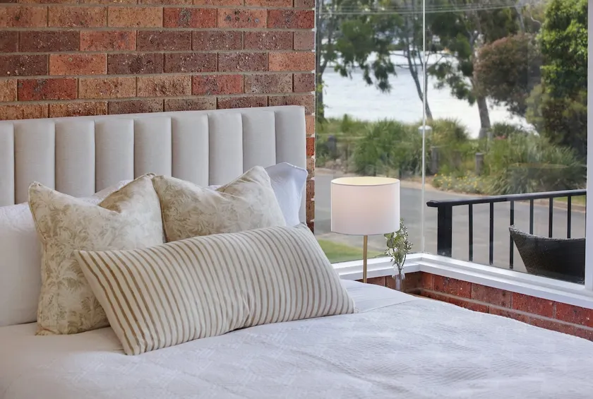 Pelican Waters - Apartment 7 - Image 1
