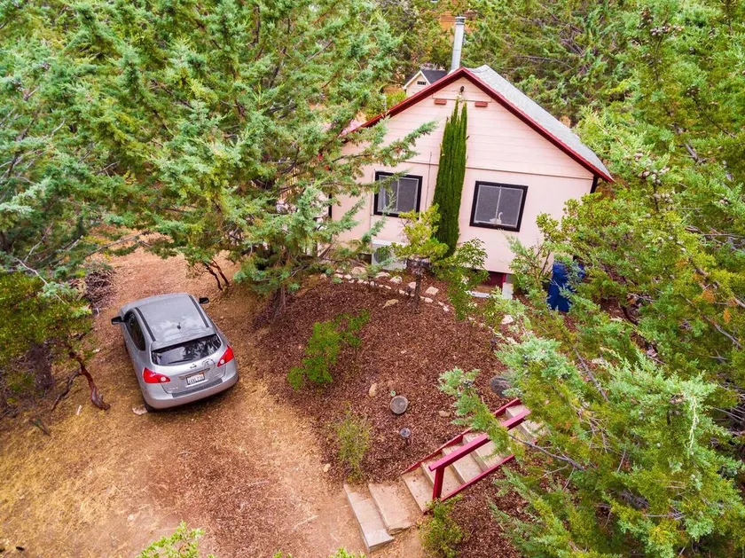 1950's Historical Cabin with A/C - Image 1