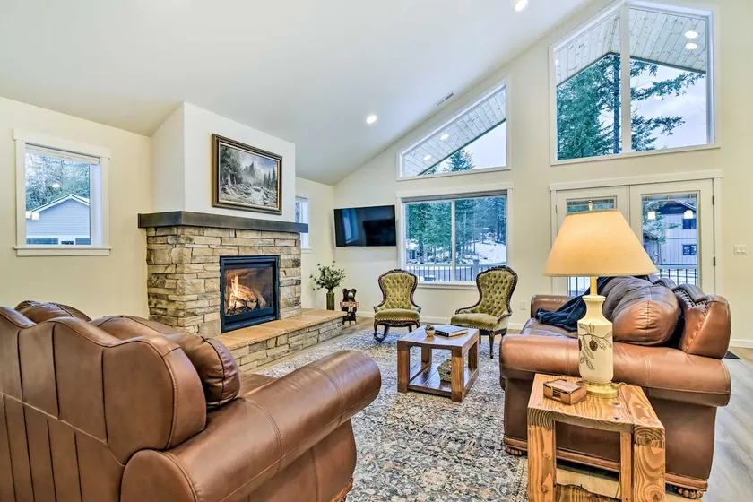Family-Friendly Packwood Retreat w/ Deck! - Image 1