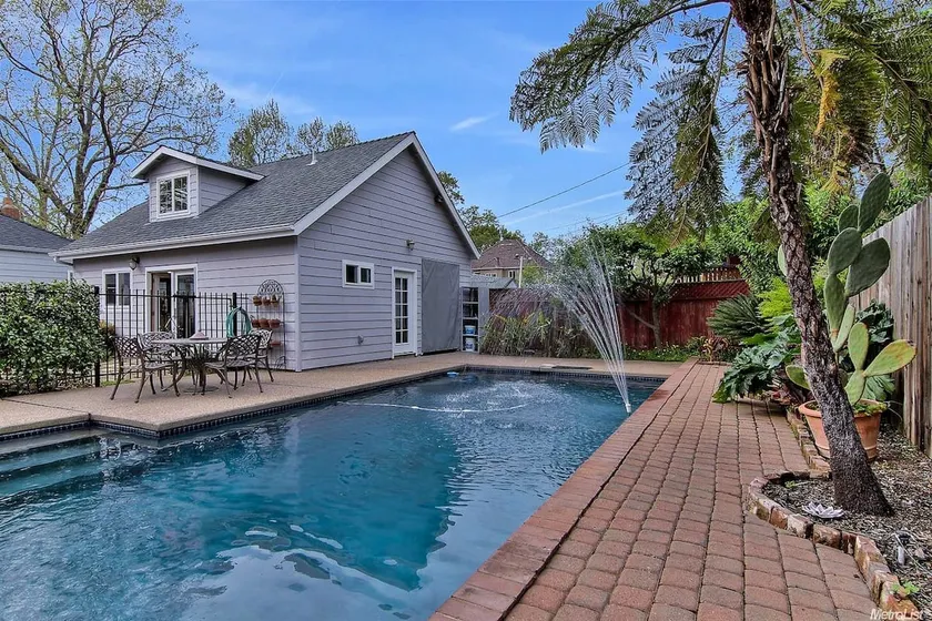 East Sac Escape | Relaxing Pool & Guest Casita - Image 1