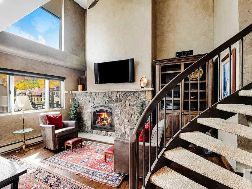 Vantage Point Condo 303 - Image 1