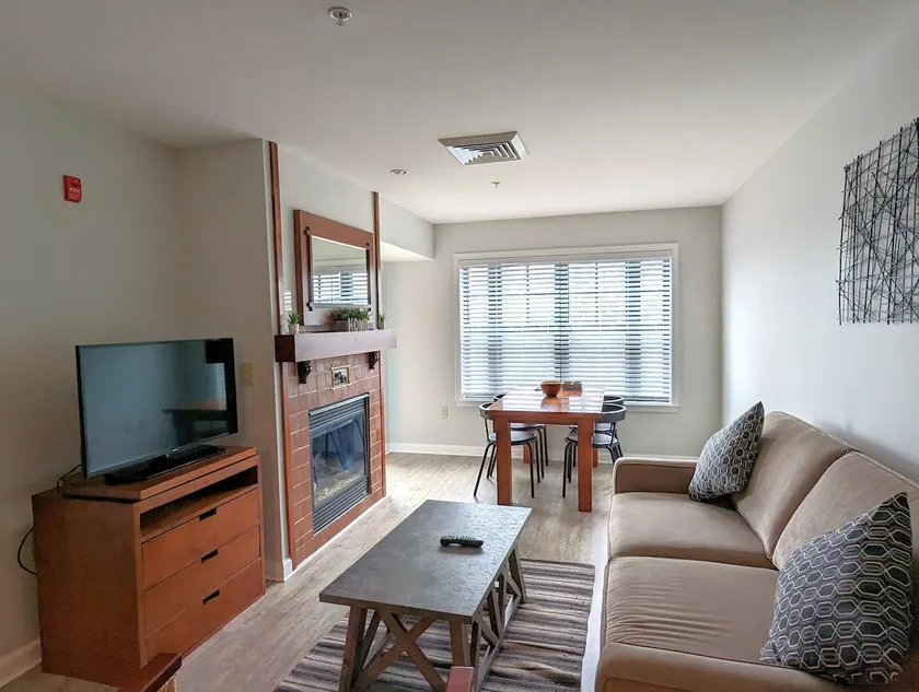 Newly renovated Sunset view 1 bedroom - Image 1