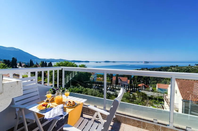 Apartment Knego- 2 Bedroom Apartment with Balcony - Image 1