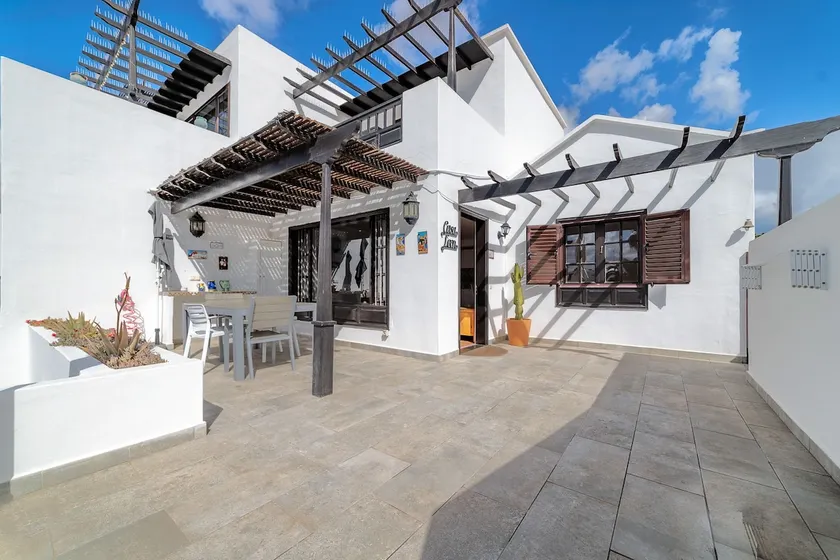 Bungalow Playa Bastián - Image 1
