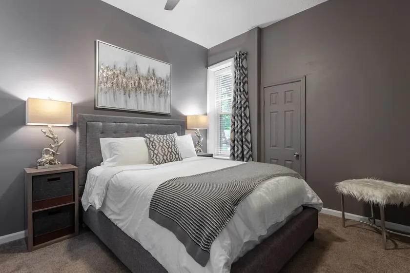 Beautiful One Bedroom With King Bed | 07 - Image 1