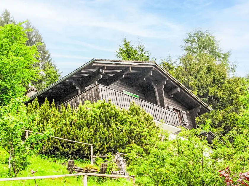 Chalet Chalet Les 3 Marmottes by Interhome - Image 1