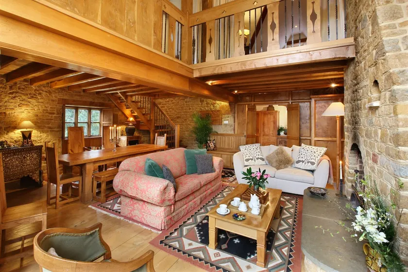 Walnut, an Idyllic Cotswold farm retreat - Image 1