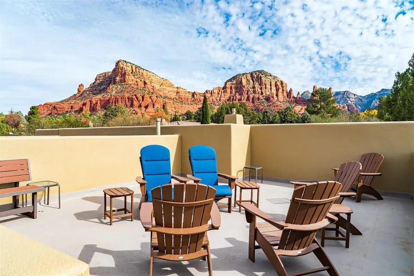 Beautiful Sedona Home, Rooftop Deck + Views + Salt Pool! - Image 1