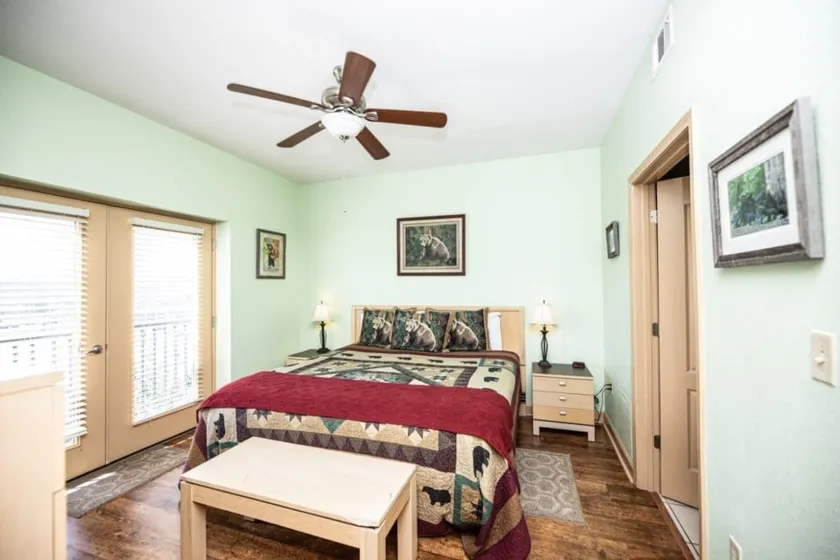 The Cove - Unit 1302 - Mountain View Condos - Image 1