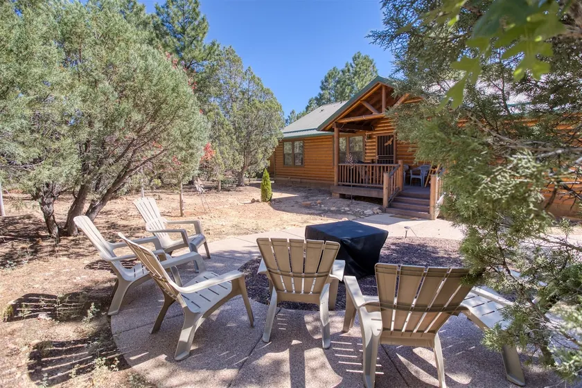 Stallion Ranch Cabin at Bison Ridge - Image 1
