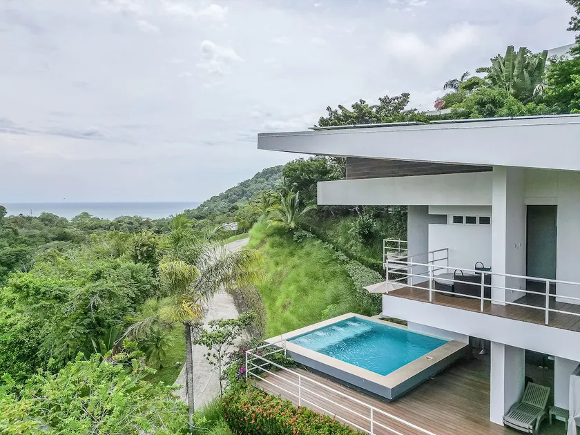 Luxury Villa #9 De Los Pájaros - Image 1