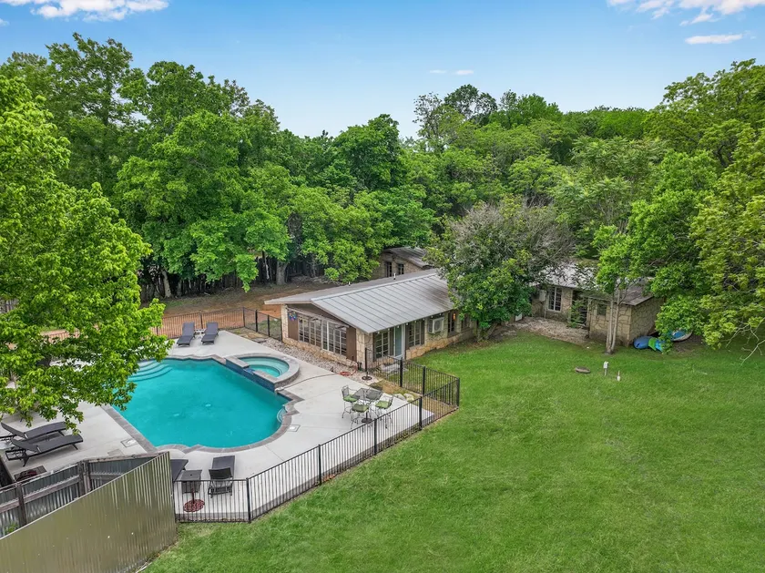 Rock House on Cypress Creek - Image 1