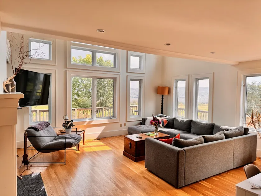 Sweeping Views - Beaver Valley Farmhouse on 100 acres - Image 1