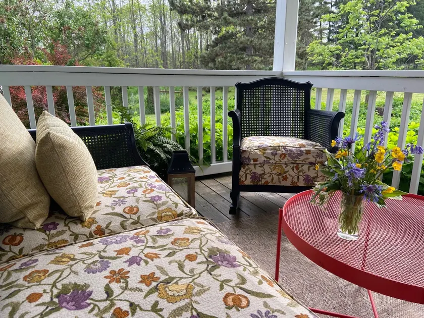 Sweeping Views - Beaver Valley Farmhouse on 100 acres - Image 1