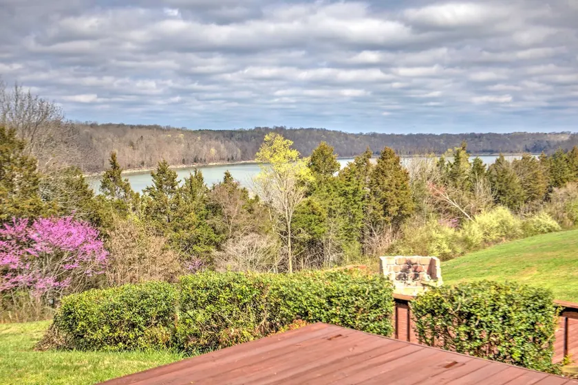 Monticello Home w/ Multi-Level Deck on 2 Acres! - Image 1