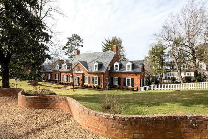 Hoos` Homestead | Historic UVA area home - Image 1