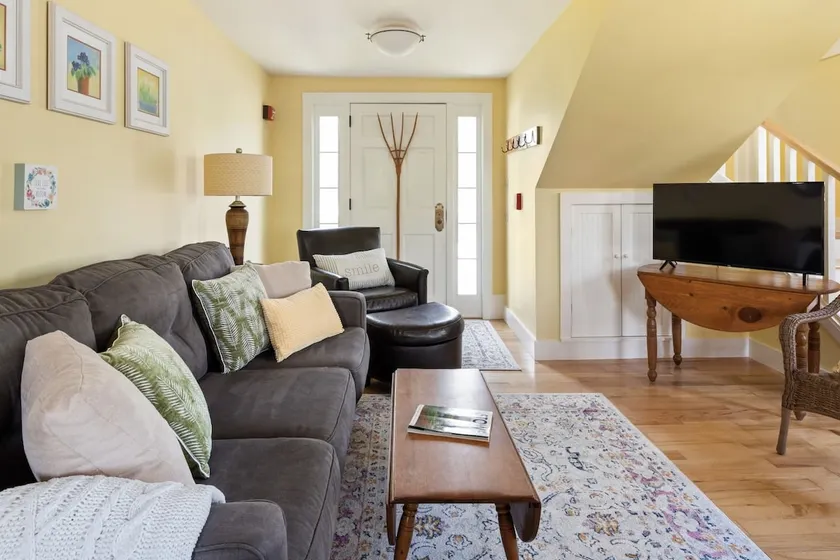 Cheery Village Condo | Steps to Main St | Parking - Image 1