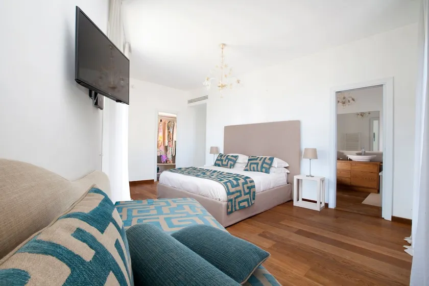 SorrentoVibes - Luxury Home Sea View & Jacuzzi in Sorrento centre - Image 1