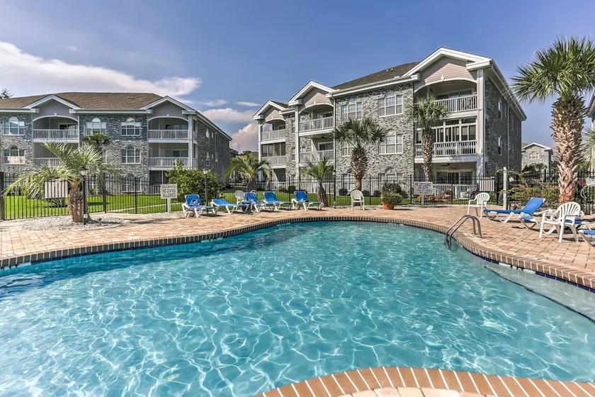Central Myrtle Beach Condo w/ Golf Course View! - Image 1