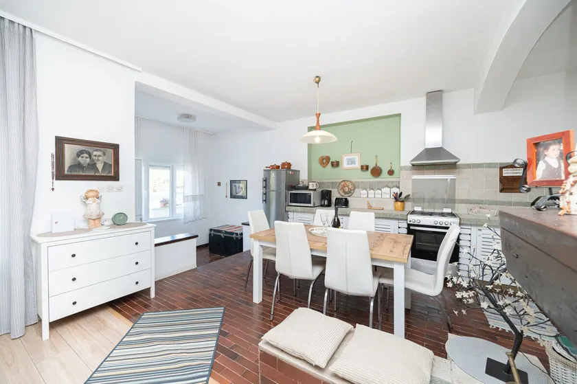 A-8170-a Two bedroom apartment near beach Zaglav - Image 1