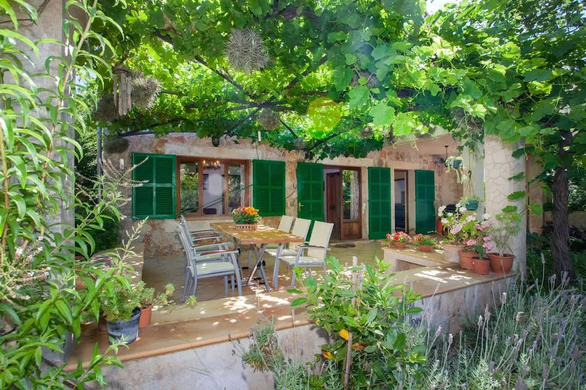Chalet convivial et familial avec barbecue, jardin et terrasse - Image 1