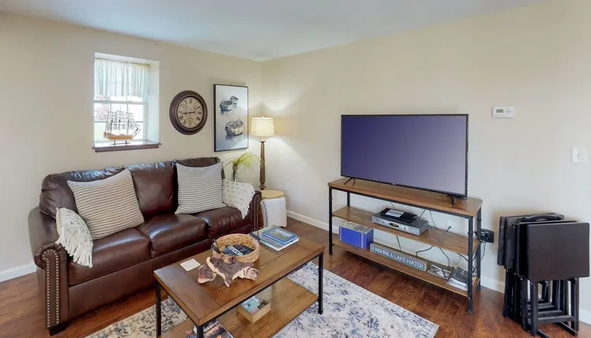 2 bd Carriage Hs/Pet friendly-Walkable to Village - Image 1