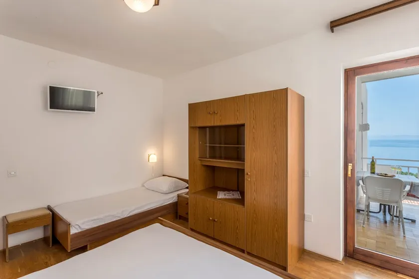 AS-301-d Studio with balcony and sea view - Image 1
