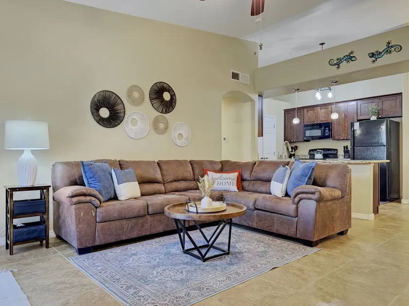 Executive Style Condo Mountain Views! - Image 1