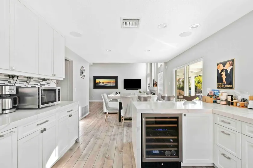 \"Tulip Play House\"5 Bedrooms 3.5 bath Pool & Spa w/ Built in BBQ, big side yard - Image 1