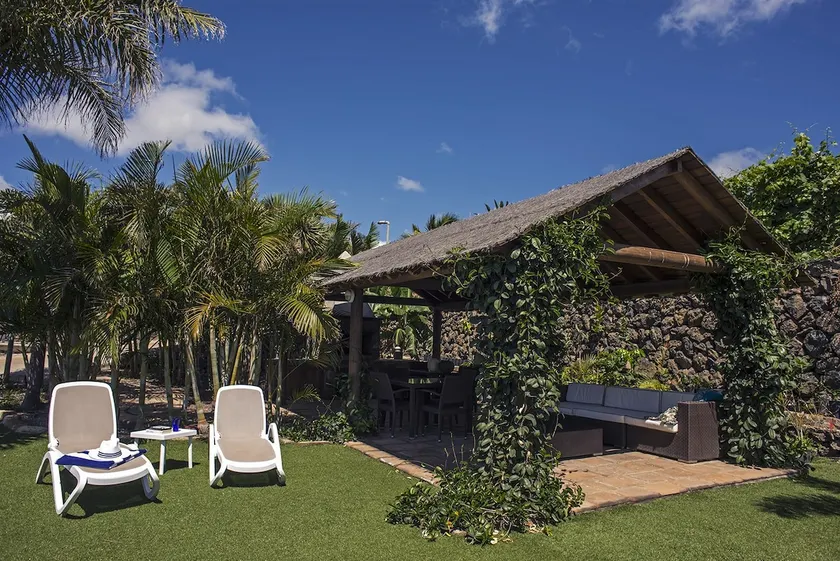 Apartment in Tenerife with a private garden - Image 1