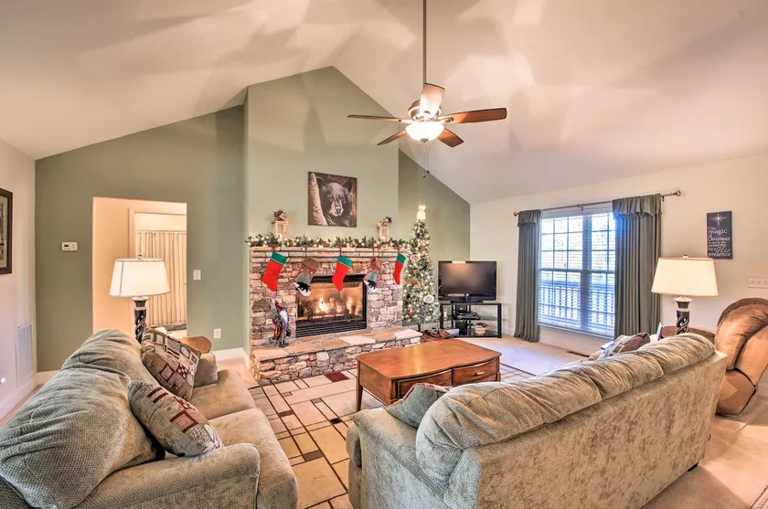 Blairsville Home w/ Deck & Stunning Mountain Views - Image 1