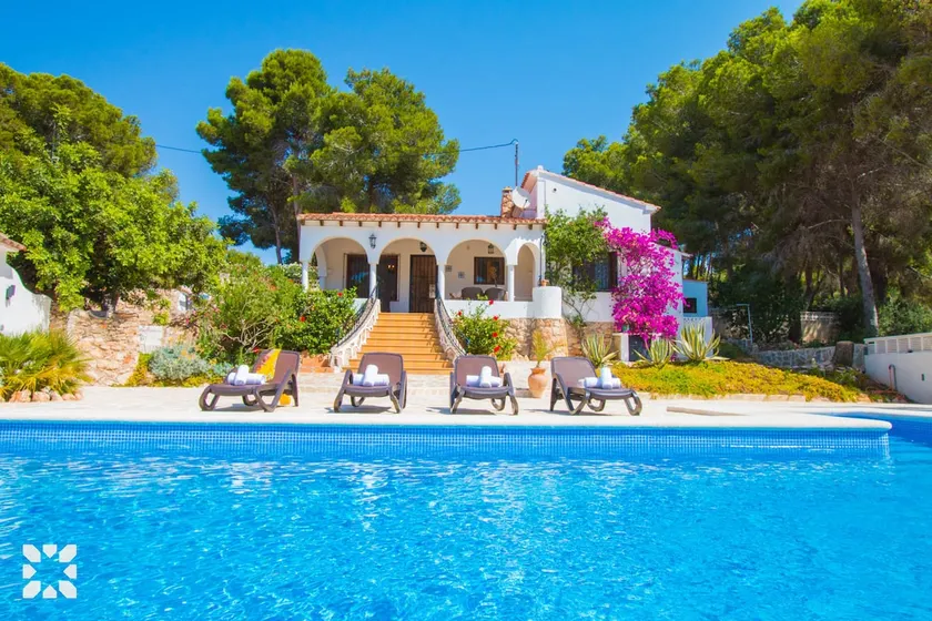 Villa California by Abahana Villas - Image 1