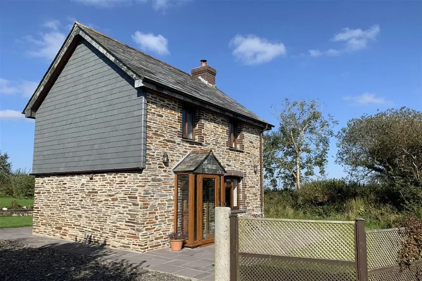 Over The Hedge Boscastle peaceful rural location - Image 1