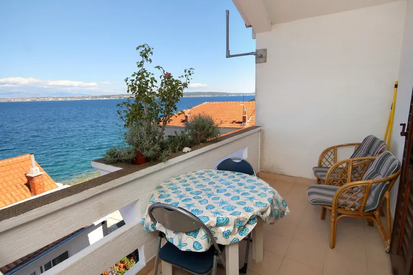 2-Zimmer-Ferienwohnung am Strand Kali, Ugljan (A-837-a) - Image 1
