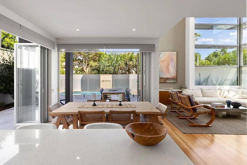 Anna Superbly Stylish Luxury Townhouse - Image 1
