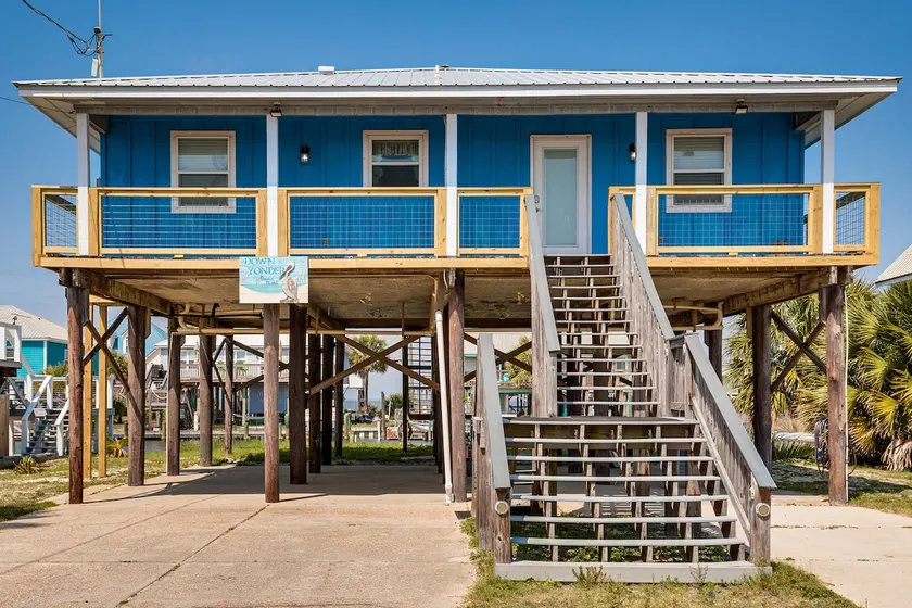 Waterfront Dauphin Island Home w/ Deck & Boat Dock - Image 1