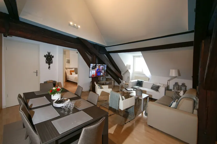baumgartner 117m2 city center ac 3br 2bth - Image 1