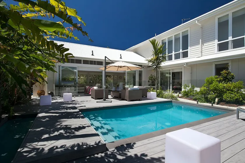 White Sands Beach House - Beachfront + separat studie + kæledyr velkomne - Image 1
