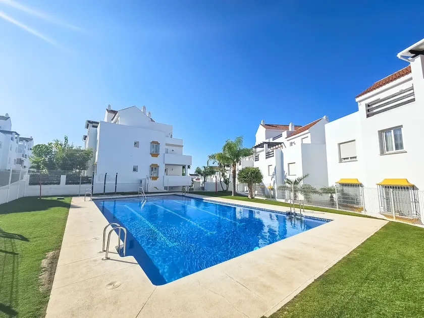 Apt with views over Valle Romano Golf Estepona - Image 1