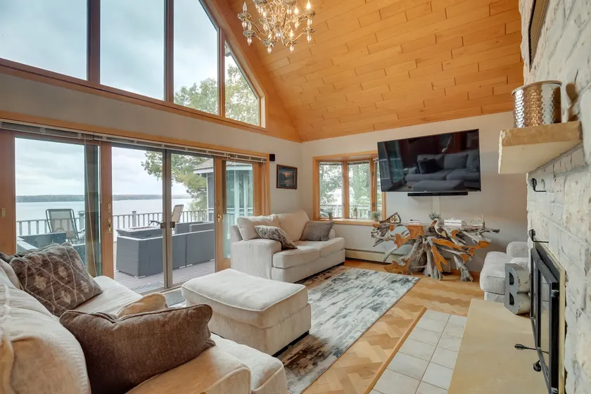 Pelican Lake House w/ Boat Dock and Sauna! - Image 1