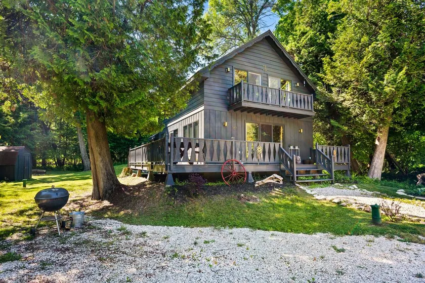 Secluded Cabin! Hot Tub, Lake Access, Arcade RM! - Image 1