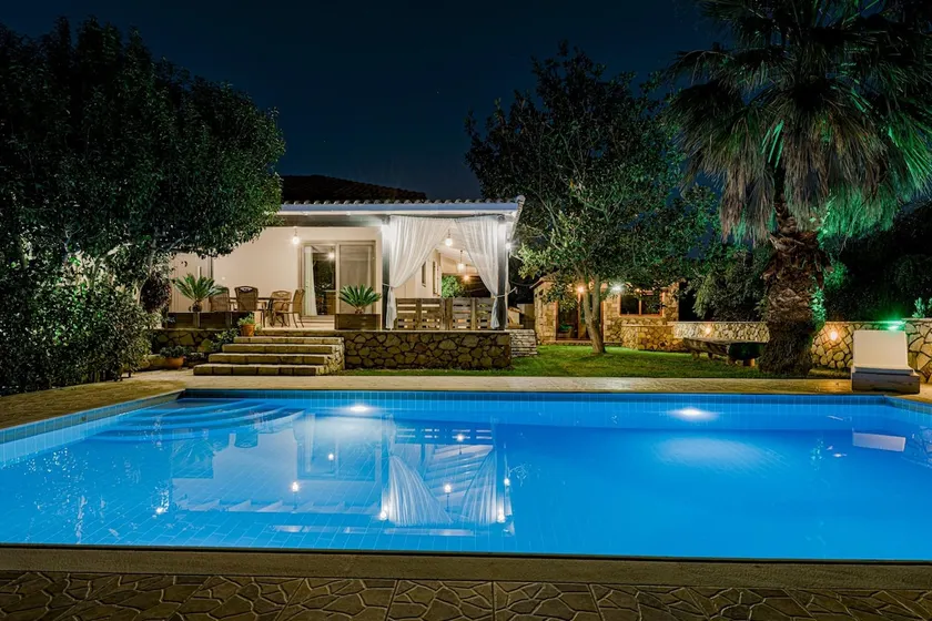 Eleonas Private pool villa - Image 1
