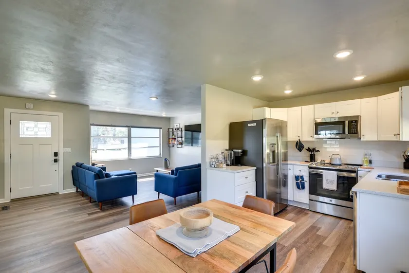 Vibrant Deland House Near Stetson University! - Image 1